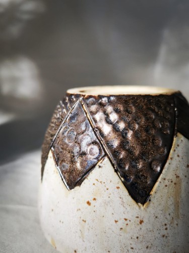 Kubek ceramiczny z górami